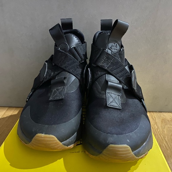 Nike ➰ ladies black huaraches city strap s6 - Picture 13 of 14